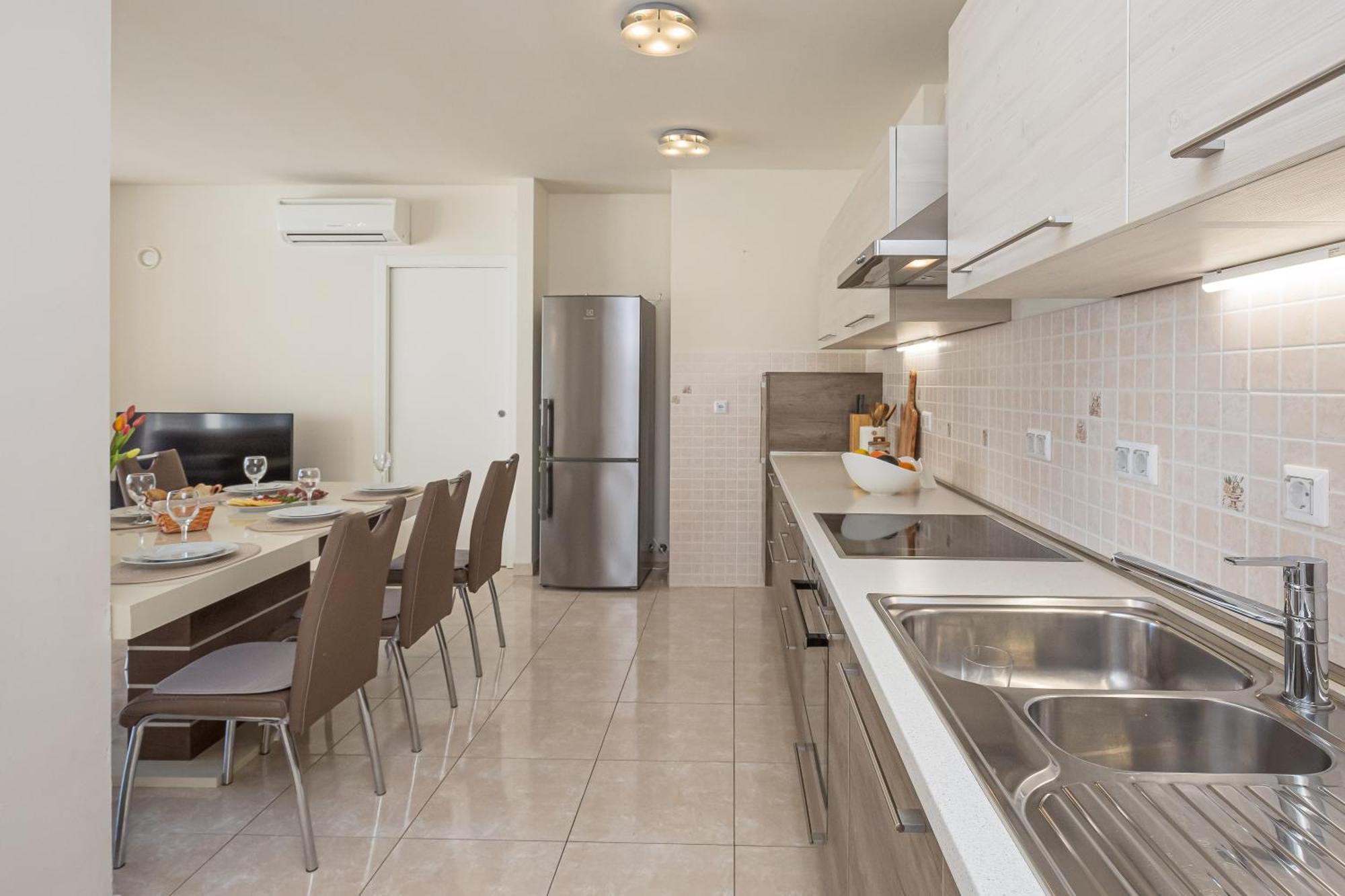 Apartment Ap 6+2 In One Of The Luxury Building In Omis