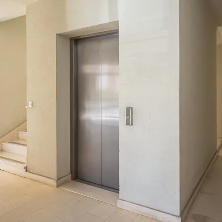 Ap 6+2 In One Of The Most Luxury Building In Omis Exterior photo